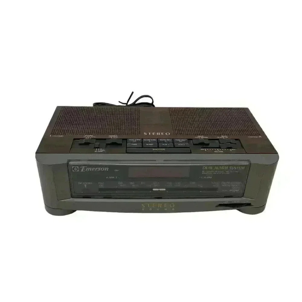 Emerson AK2745 Dual Alarm System AM FM Digital Clock Radio Red LED Display